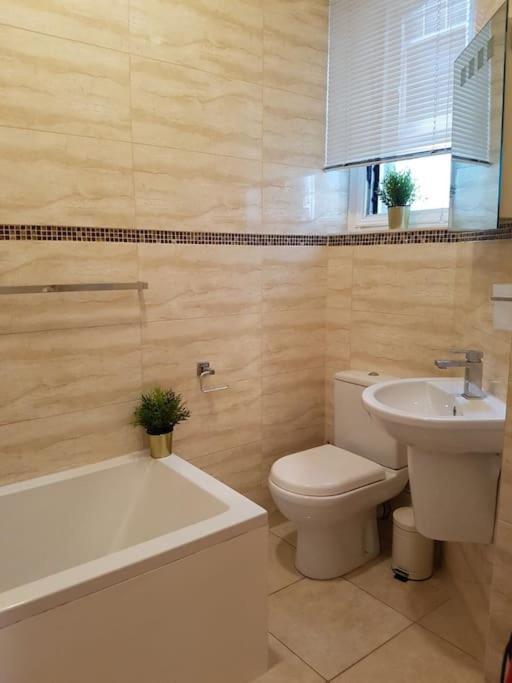 Cozy Flat, 5 Minute Walk To Oxford Circus Apartment London Exterior photo